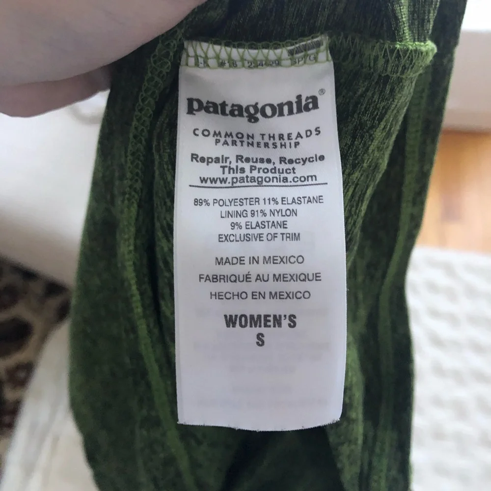 Patagonia Cutaway Green Racerback Workout Tank Top - Picture 7 of 7